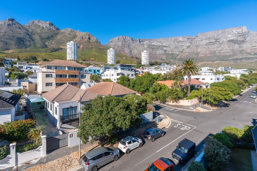 To Let 2 Bedroom Property for Rent in Vredehoek Western Cape